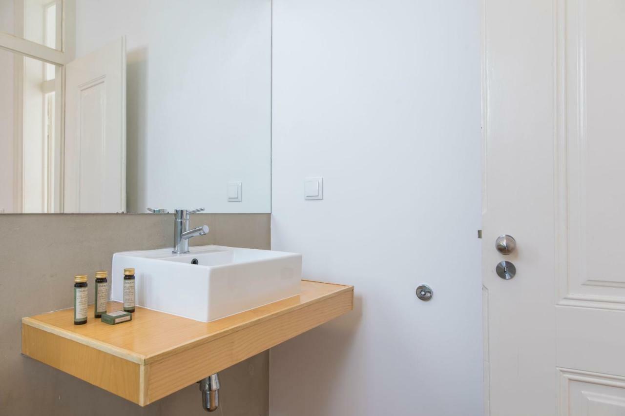 Lovelystay - Sunny Santa Catarina II Лиссабон Экстерьер фото